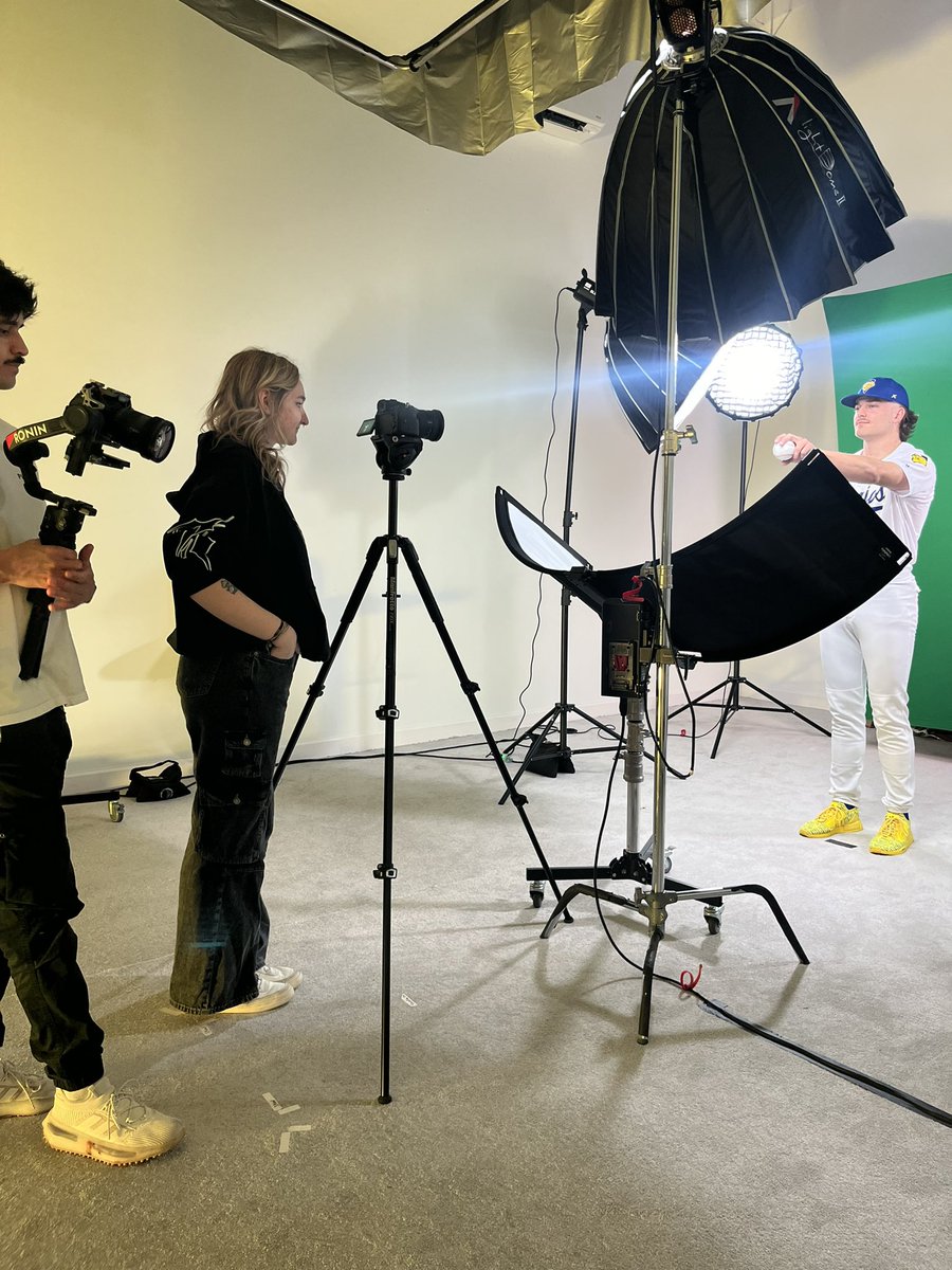 Media Day for the <a href="/canaries/">Sioux Falls Canaries</a> 
Tweet tweet. 💛🐤
#GoBirds