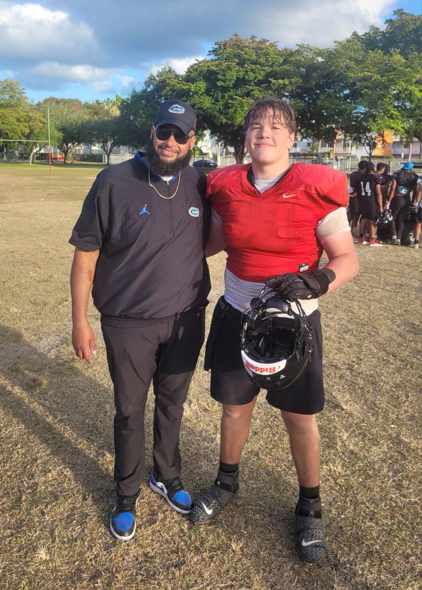 Ryan Miret 4⭐️ IOL (@ryan_miret) on Twitter photo Appreciate Coach Decoster for coming by to see me today at practice! <a href="/BALLCOACH_D/">John Decoster</a> <a href="/coach_bnapier/">COACH BILLY NAPIER</a>
<a href="/CoachRobSale/">Rob Sale</a>
<a href="/theridgefb/">SOUTHRIDGE SPARTAN FOOTBALL</a> <a href="/LifeCoachPierre/">Pierre Senatus</a> Appreciate Coach Decoster for coming by to see me today at practice! <a href="/BALLCOACH_D/">John Decoster</a> <a href="/coach_bnapier/">COACH BILLY NAPIER</a>
<a href="/CoachRobSale/">Rob Sale</a>
<a href="/theridgefb/">SOUTHRIDGE SPARTAN FOOTBALL</a> <a href="/LifeCoachPierre/">Pierre Senatus</a>