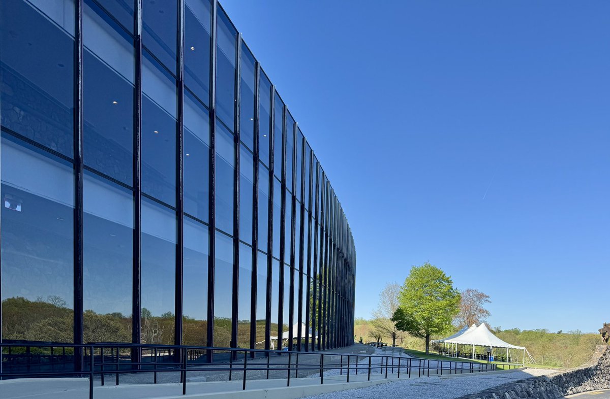 The “spaceship” decades before the “spaceship”. At IBM TJ Watson Labs. 

#spaceship #IBM