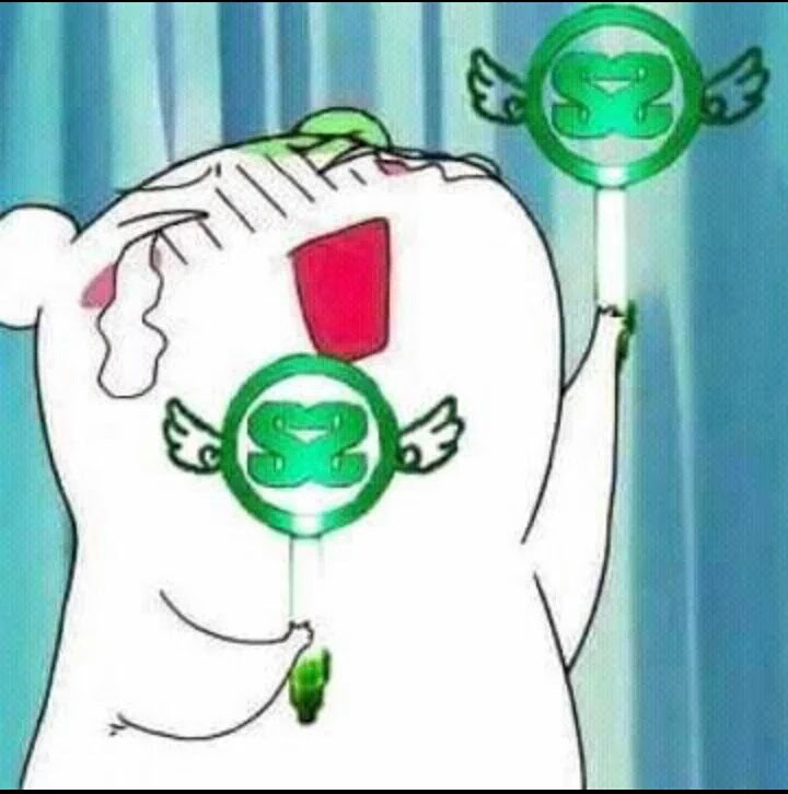 501inmyseoul's tweet photo. Fandom today be like: https://t.co/9idmzNbWb6