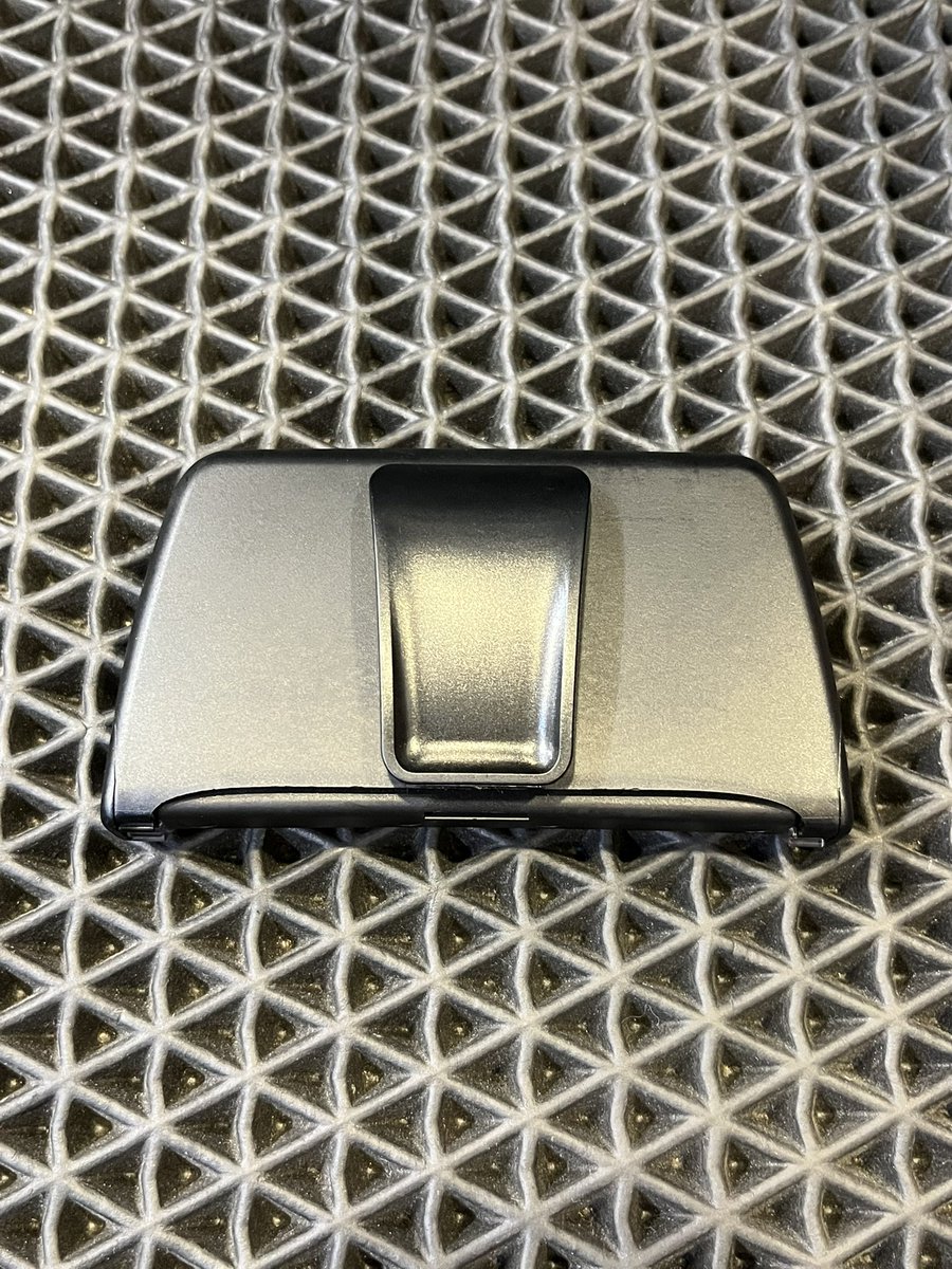 FG_HAKATA's tweet photo. #swisstools
PB SWISSTOOLS
ベルトクリップ付きビットケース

PBの定番ビットホルダーの収納ケースです。
ベルトクリップが付いていて持ち運びが便利そうですね👍
ケースに収納することでビットを無くす可能性も減ります！

 #pb
 #ファクトリーギア https://t.co/dRRJI7T4hU