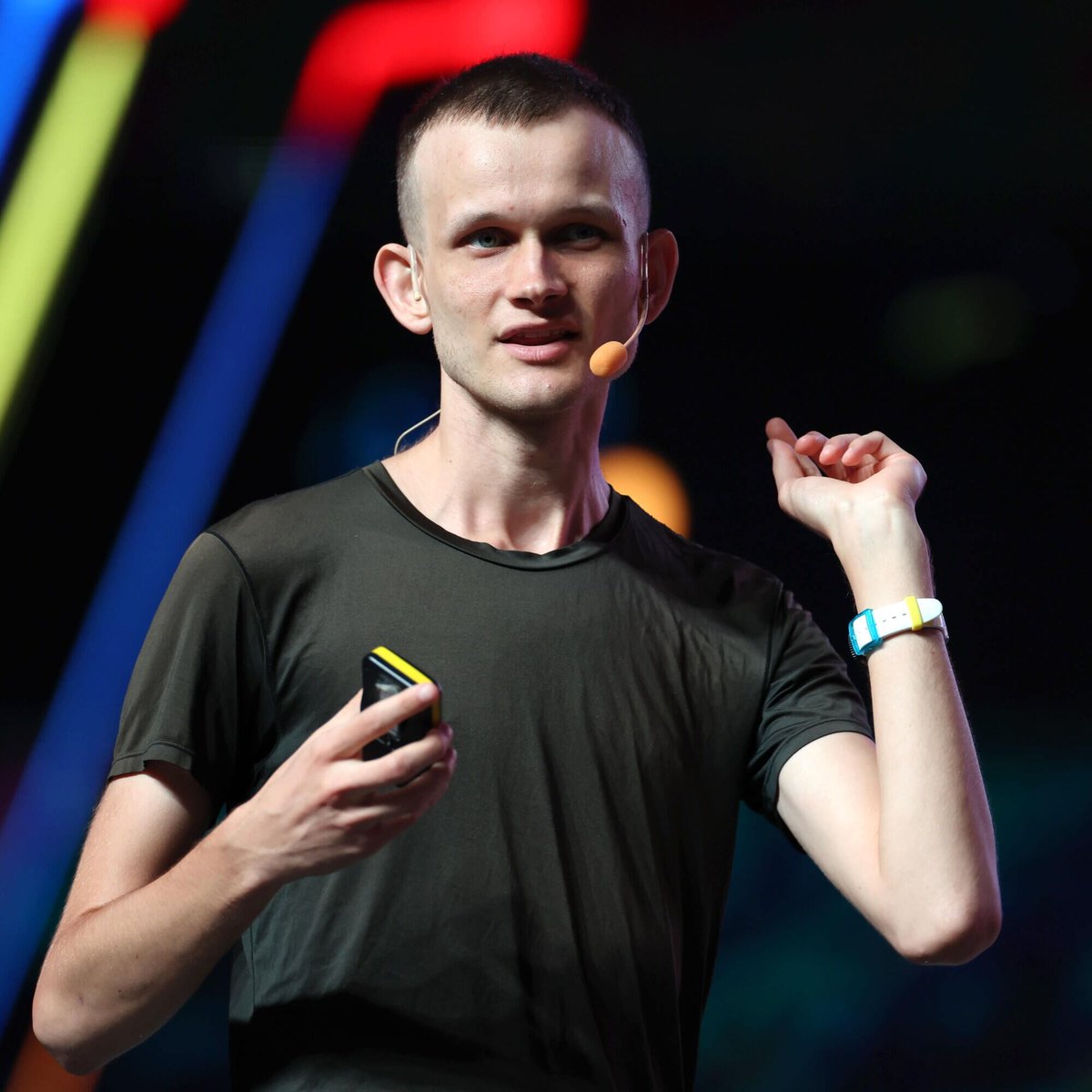 ⚡️ LATEST: Vitalik shares his personal area of focus in 2025, focusing on Ethereum's L1 development including single-slot finality, statelessness, enhanced privacy and decentralized infrastructure. He also expects to dedicate his attention to improving communication tools,… logo