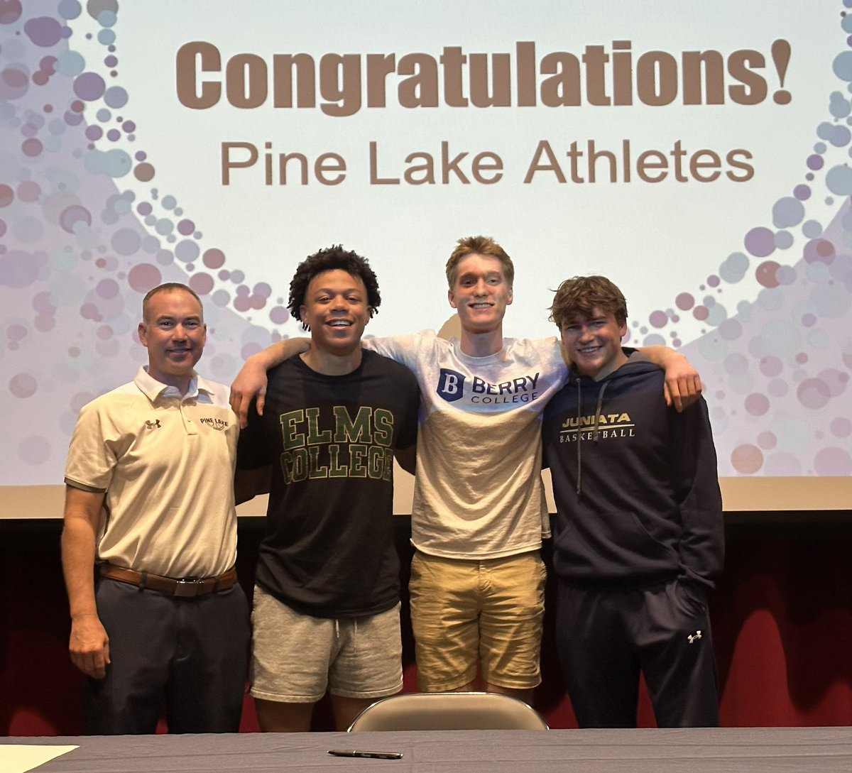 Signing day <a href="/EthanMorgan25/">Ethan Morgan</a> <a href="/JamieLawson2025/">Jamie</a> <a href="/jojobruce7/">Joseph Bruce ✞🏀🏌️</a> ❤️