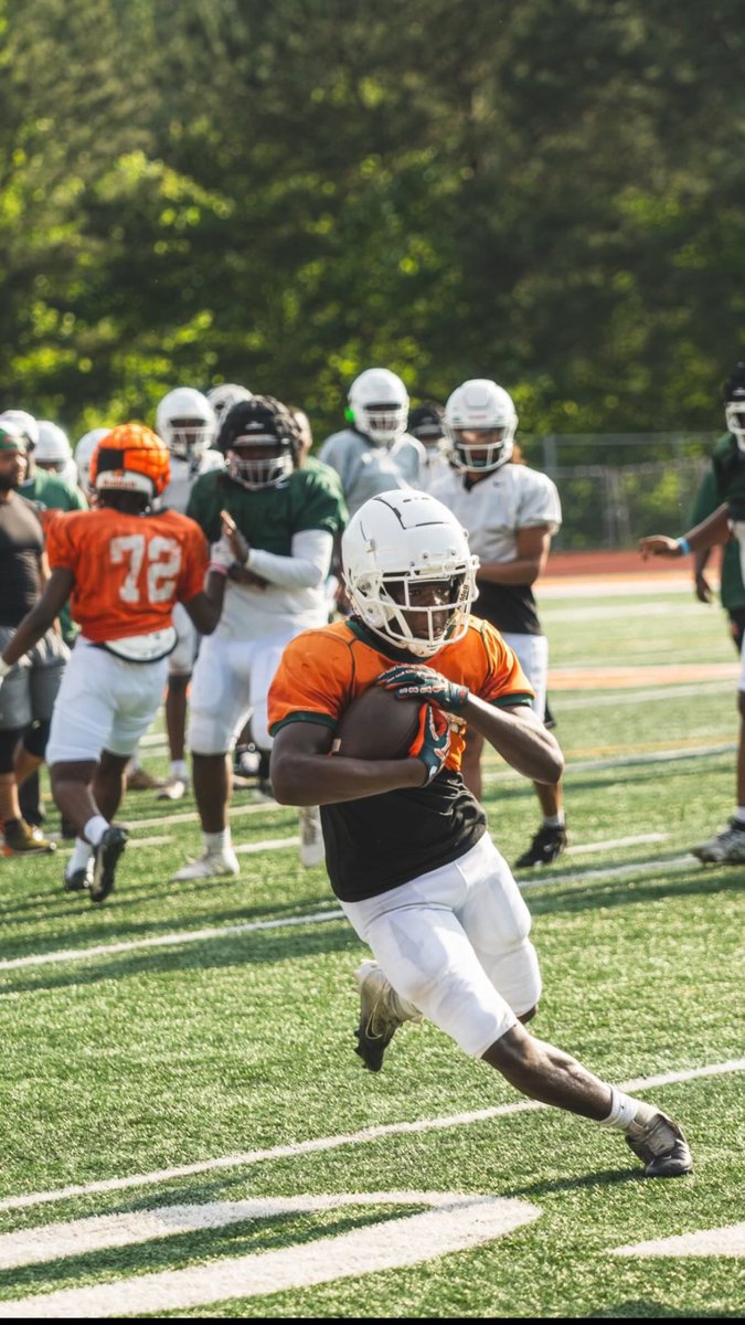khalil_jeffreys's tweet photo. First day out 🔥🔥 https://t.co/BOPqiPBe7o