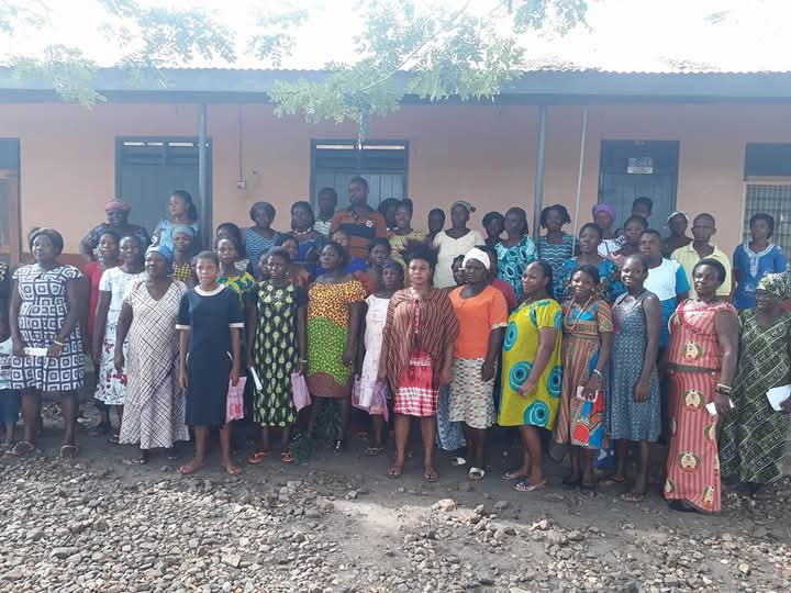 TulasiMathias's tweet image. Exactly 7 years ago, we launched our literacy program for expectant mothers, fostering a love for reading.
It was themed "The Pregnant Reader, The Intelligent Baby."
The workshop has had a lasting impact on pregnant women, on the need to start Reading Aloud to the unborn child.