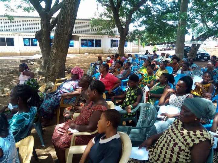 TulasiMathias's tweet image. Exactly 7 years ago, we launched our literacy program for expectant mothers, fostering a love for reading.
It was themed "The Pregnant Reader, The Intelligent Baby."
The workshop has had a lasting impact on pregnant women, on the need to start Reading Aloud to the unborn child.