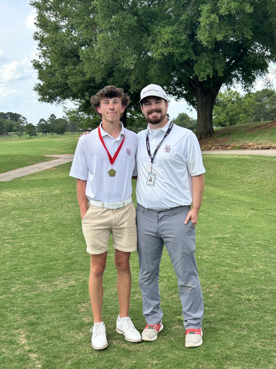 For boys Sectionals, we had our first qualify in 7 years as Dylan Burcham beat University of Alabama commit Andrew Hinson in a 2 hole playoff! It was exhilarating to watch &amp; rewarding to see the hard work, impeccable work ethic, &amp; dedication be rewarded to an amazing young man!