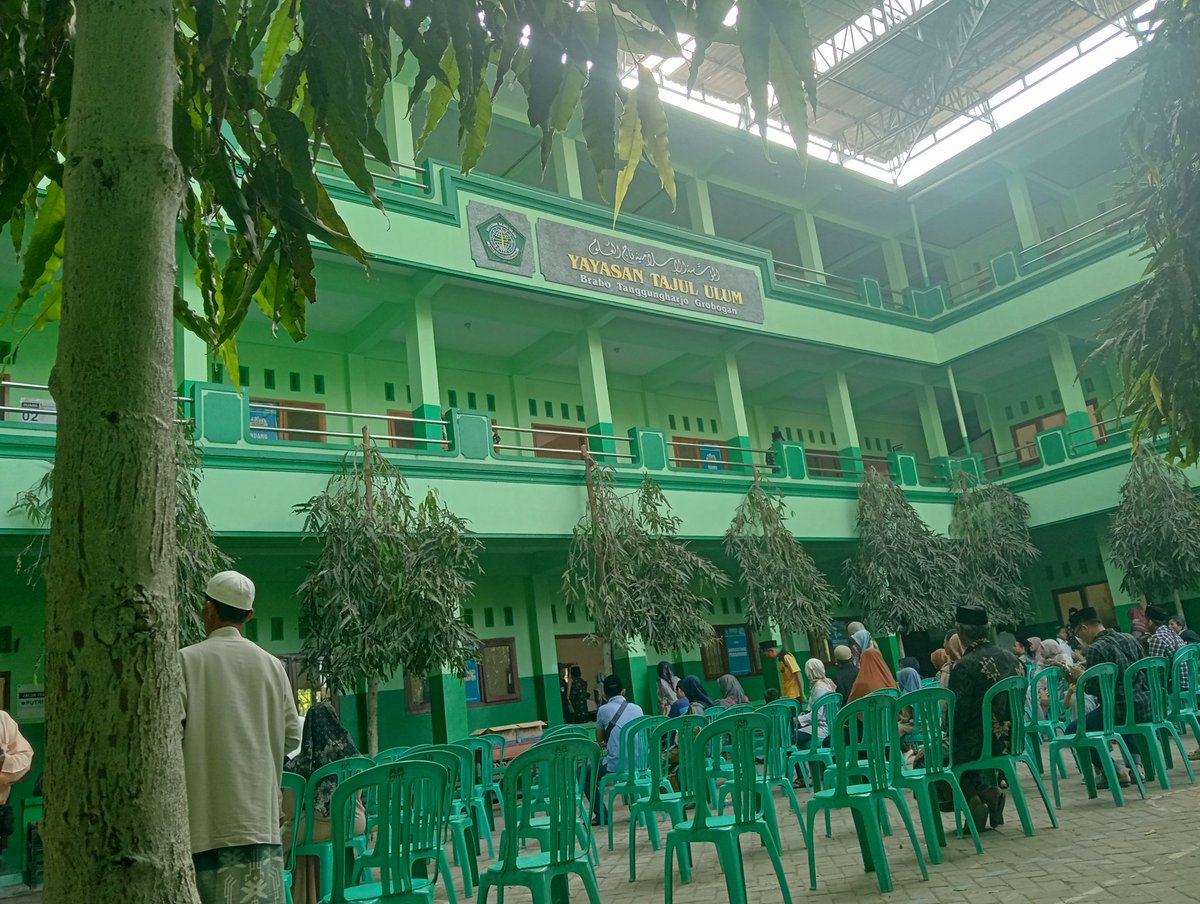 Penipu <a href="/nj/">Mohamed</a>*** uang buat pendaftaran sekolah anak malah kena tipu 😡😡😡