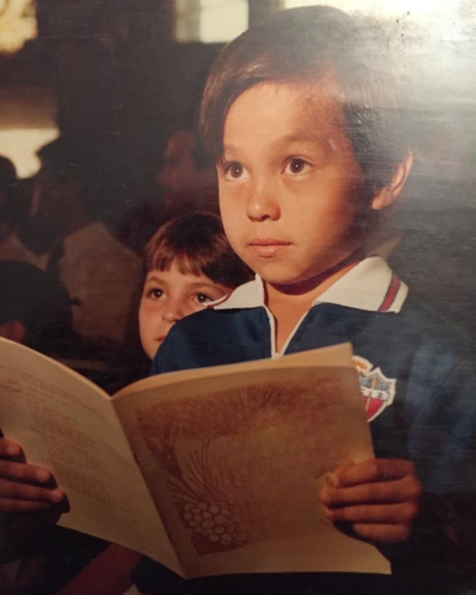 MauCamposG's tweet photo. Hoy recordamos con cariño los sueños de la infancia, esos que sembraron la motivación para construir el camino que seguimos recorriendo.
¡Feliz Día del Niño!
Que nunca falten las razones para seguir soñando.

¿Y tú, qué soñabas ser cuando eras niño? https://t.co/FuPvammWT8