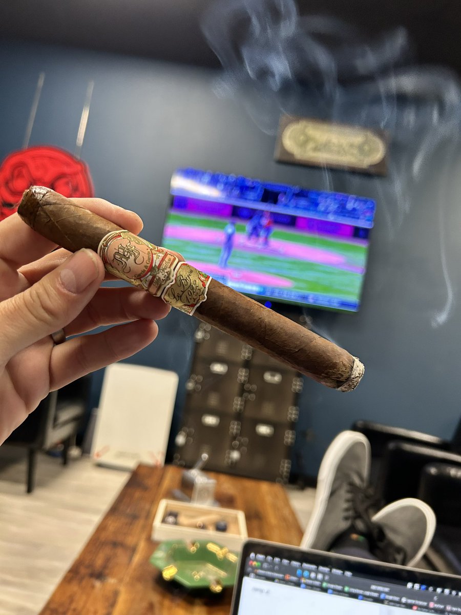 PastorAndPuros's tweet photo. Wednesdays are usually sermon prep days.
But this week? No outline. No deadline. No pulpit. Just a rare Sunday off.
🔥 Lit up the #LeBijou1922 by @MyFatherCigars—worthy of a preacher’s pause.
#EthosCigarSociety #PreacherAndPuros #SundayOff #CigarsOfX #MidweekReset https://t.co/OYamEH0qZi