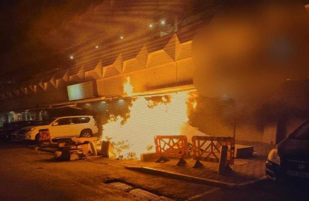 اندلع حر،يق في مصنع كرتون في مدينة بات يام، وتم استدعاء 10 فرق إطفاء إلى المكان.

قناة كان العبرية