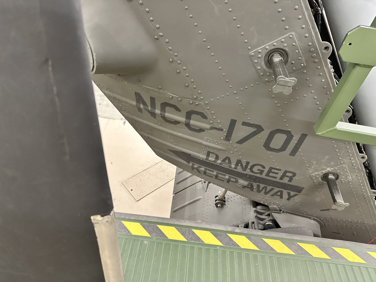 colabroscAR's tweet image. At my son’s flight school graduation. LGAB #BlawkHawk pilot. #DUSTOFF