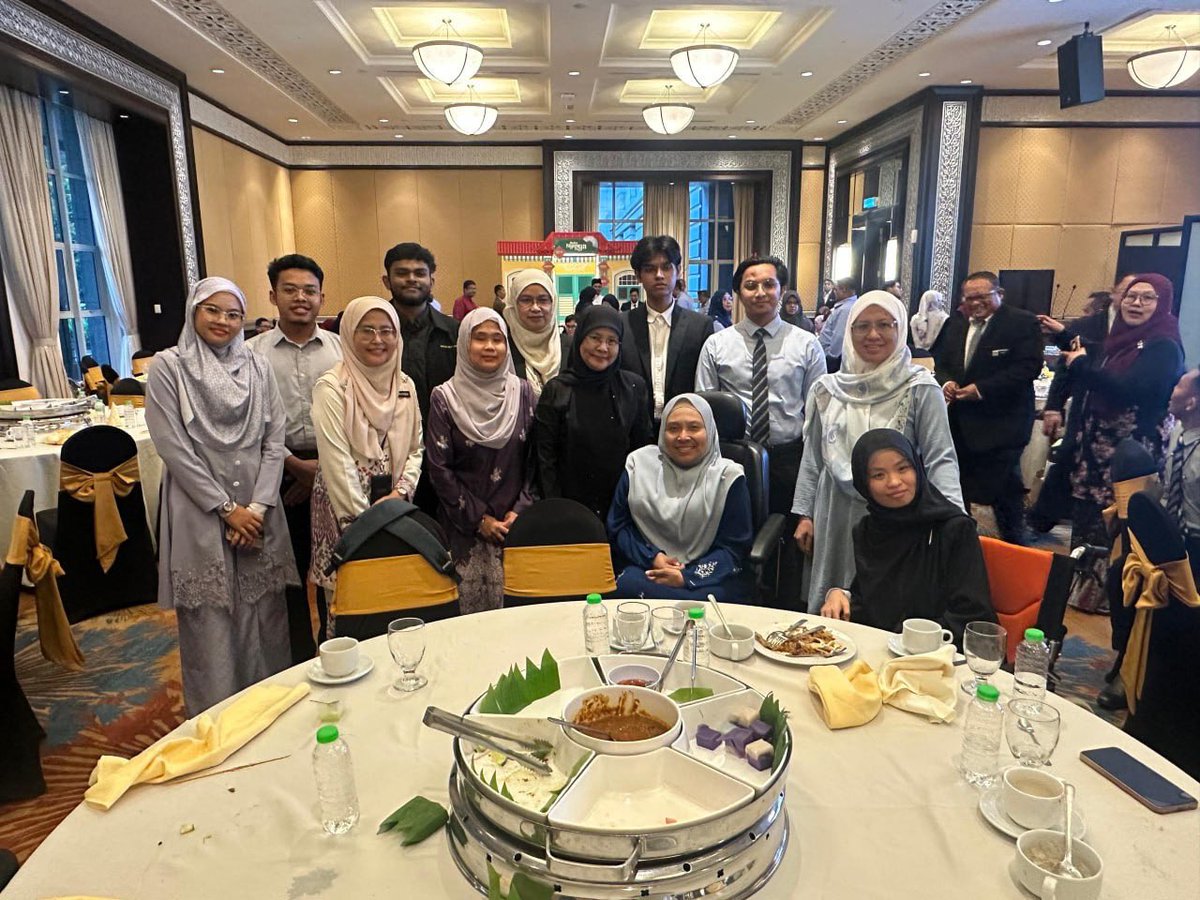 DSU_IIUM's tweet photo. Meet &amp; Greet Session with The Right Honourable Tun Tengku Maimun binti Tuan Mat, Chief Justice of Malaysia, and Students with Disabilities from Institutions of Higher Education

29th April 2025 https://t.co/99YLNSyQEA
