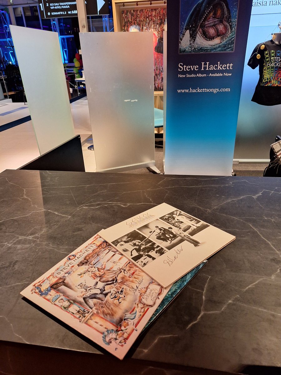 Kalevi Heino (@kaleviheinofi) on Twitter photo Best wishes from "Mr Socks" to <a href="/HackettOfficial/">Steve Hackett</a>
Thanks for making your visit in Tampere an evening I shall never forget. Cheers to Jaqueline. Best wishes from "Mr Socks" to <a href="/HackettOfficial/">Steve Hackett</a>
Thanks for making your visit in Tampere an evening I shall never forget. Cheers to Jaqueline.
