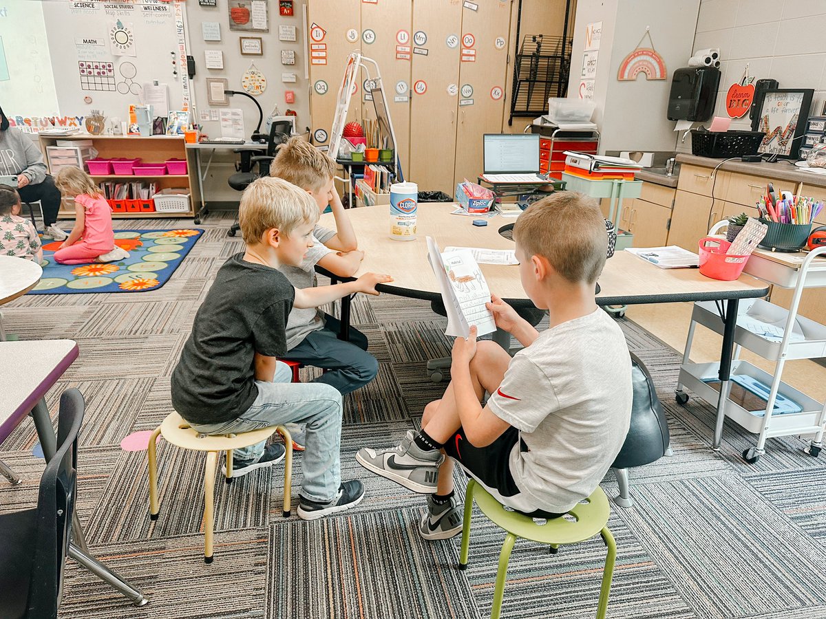 Mrs. Wright 🍎 tweet media