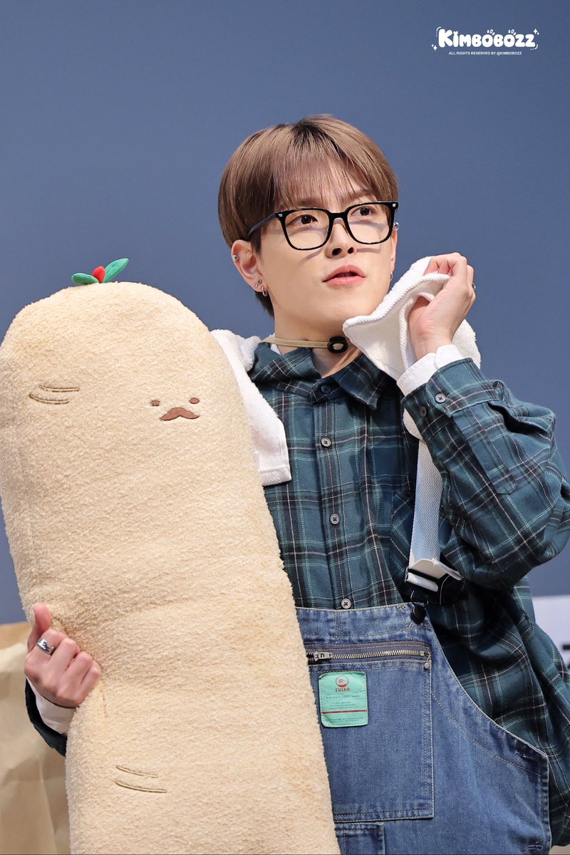Kimbobozz's tweet photo. 250421 프롬

#ATEEZ #에이티즈 
#홍중 #HONGJOONG #ホンジュン https://t.co/IH1gEHdysD
