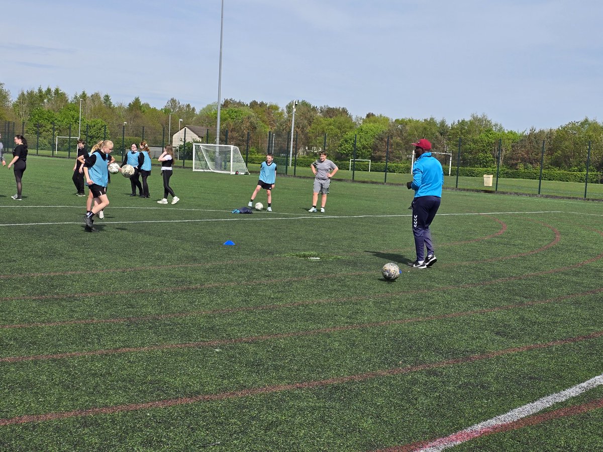 Greenwood PE dept (@teampegw) on Twitter photo Some of our pupils joined the Killie Project this week, working on their football skills with Emmanuel. Participation, skills and reamwork was the focus of session 1. Football fun in the sun <a href="/Greenwood_Acad/">Greenwood Academy</a> Some of our pupils joined the Killie Project this week, working on their football skills with Emmanuel. Participation, skills and reamwork was the focus of session 1. Football fun in the sun <a href="/Greenwood_Acad/">Greenwood Academy</a>