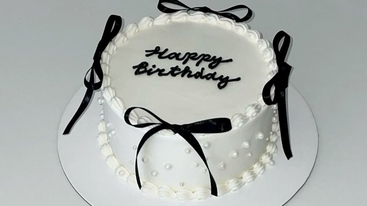 <a href="/rosettaspoem/">‍ ‍ ‍ ‍ 𝐑͟𝒐𝒔𝒆𝒕𝒕𝒂 .</a>,  happy  birthday ♥️.