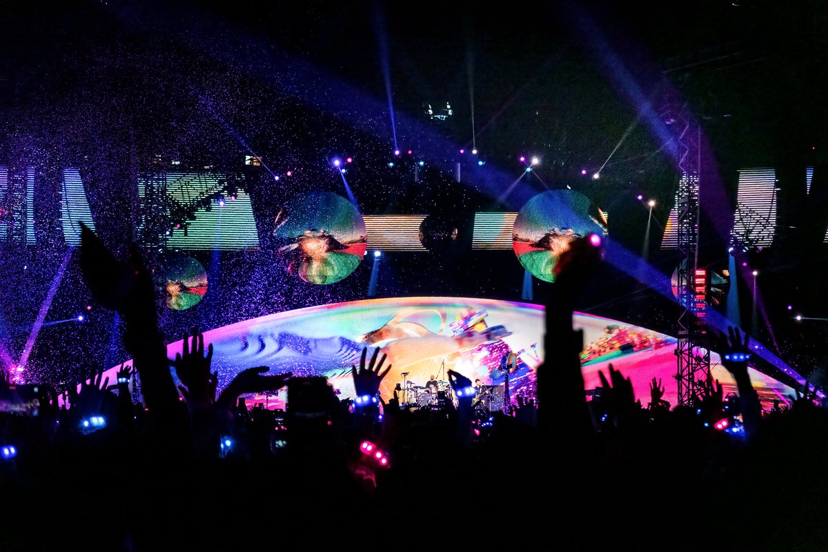 pic_mort's tweet photo. 20250425   
콜드플레이 콘서트 COLDPLAY (3)  
장소: 고양종합경기장  
크리스 마틴 (Chris Martin)  
조니 버클랜드 (Jonny Buckland)    
가이 베리먼 (Guy Berryman)    
윌 챔피언 (Will Champion)    
#Coldplay #콜드플레이내한 https://t.co/JJ5Ci5x9x2