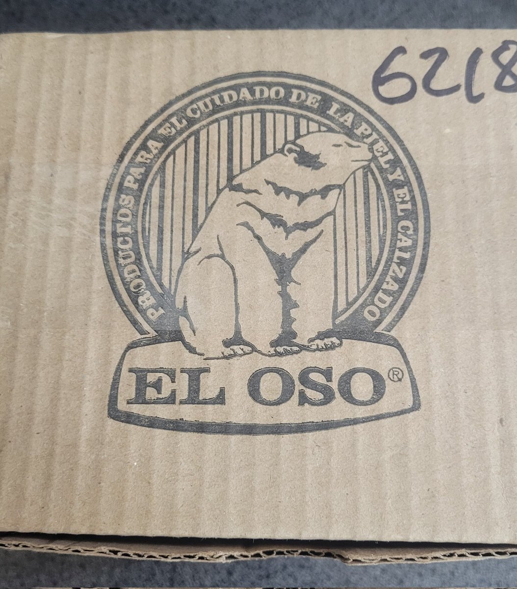 Audiofago's tweet image. Miren lo que me acaba de llegar.

Confieso que me produce placer dar bola yo mismo a mis zapatos. 

@El_Oso_Mexico