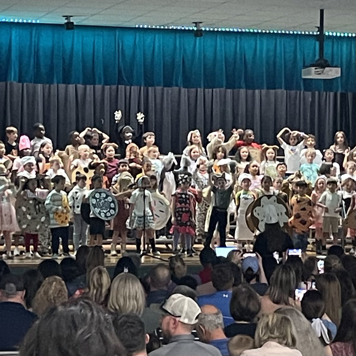 We have a packed house for the First Grade performance of Cookies! <a href="/RosemontForest/">Rosemont Forest Elem</a>