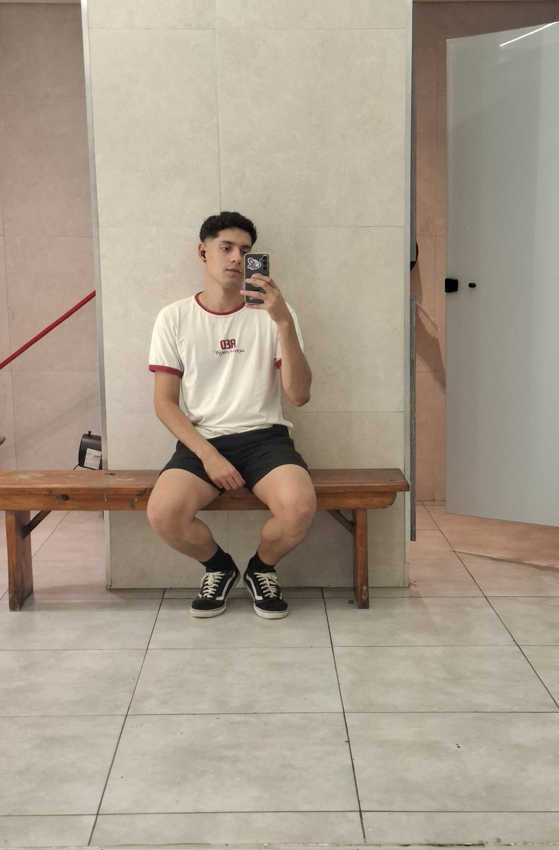 offzzze's tweet image. Oiii