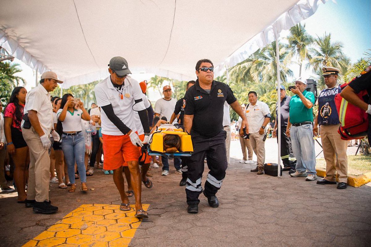 En #Zihua fuimos parte del Simulacro Nacional de Sismos 2025, con la participación activa de escuelas, ciudadanía y gobierno. Juntos, demostramos que la prevención es tarea de todos.

Agradezco la responsabilidad y compromiso de quienes se sumaron.