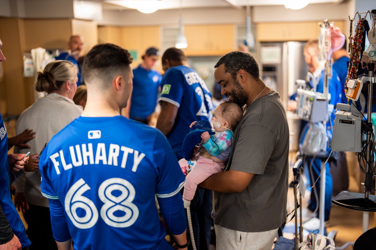BlueJays's tweet photo. Today, we visited Marnie’s Lounge at @SickKidsNews to spend the afternoon with some new friends 💙 https://t.co/6oWXYsoJdM