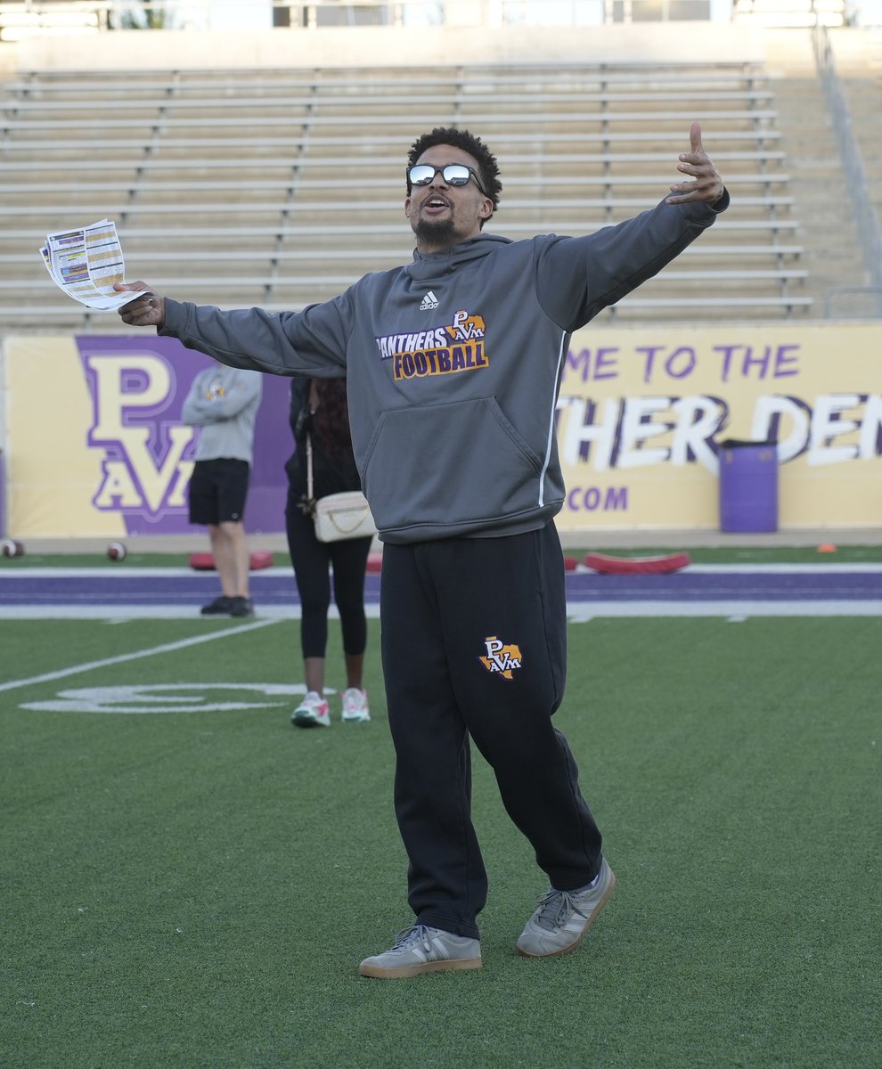 Coach DG tweet media