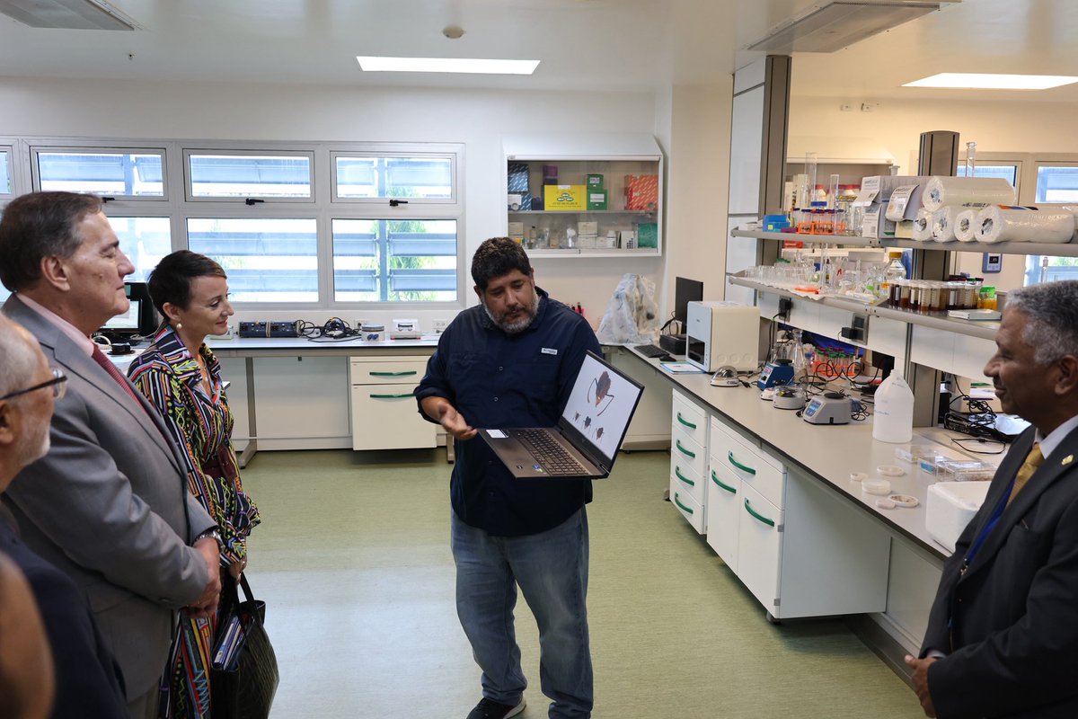 indicasat's tweet image. Nos honra anunciar la visita del del Dr. Jarbas Barbosa da Silva, Director de la Organización Panamericana de la Salud (OPS), en nuestro instituto. 🌎🩺
🗣️ El Dr. Barbosa compartirá valiosas reflexiones sobre temas clave para la salud pública y su impacto en nuestra región.