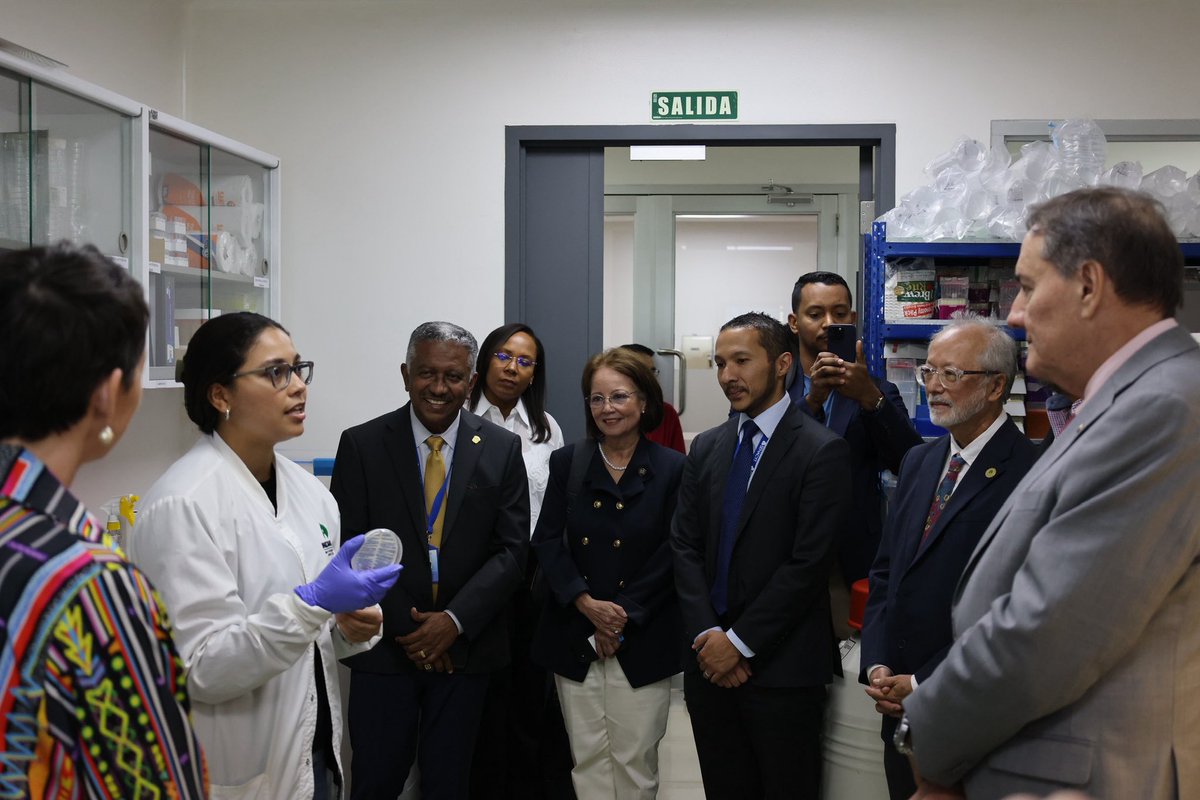 indicasat's tweet image. Nos honra anunciar la visita del del Dr. Jarbas Barbosa da Silva, Director de la Organización Panamericana de la Salud (OPS), en nuestro instituto. 🌎🩺
🗣️ El Dr. Barbosa compartirá valiosas reflexiones sobre temas clave para la salud pública y su impacto en nuestra región.