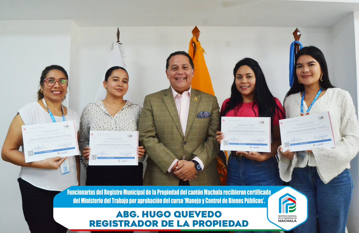 Funcionarias del Registro Municipal de la Propiedad de Machala recibieron sus certificados por haber aprobado satisfactoriamente el curso ‘Manejo y Control de Bienes Públicos’, impartido por el Ministerio del Trabajo.

#RegistroMunicipalDeLaPropiedadDeMachala #HugoQuevedo