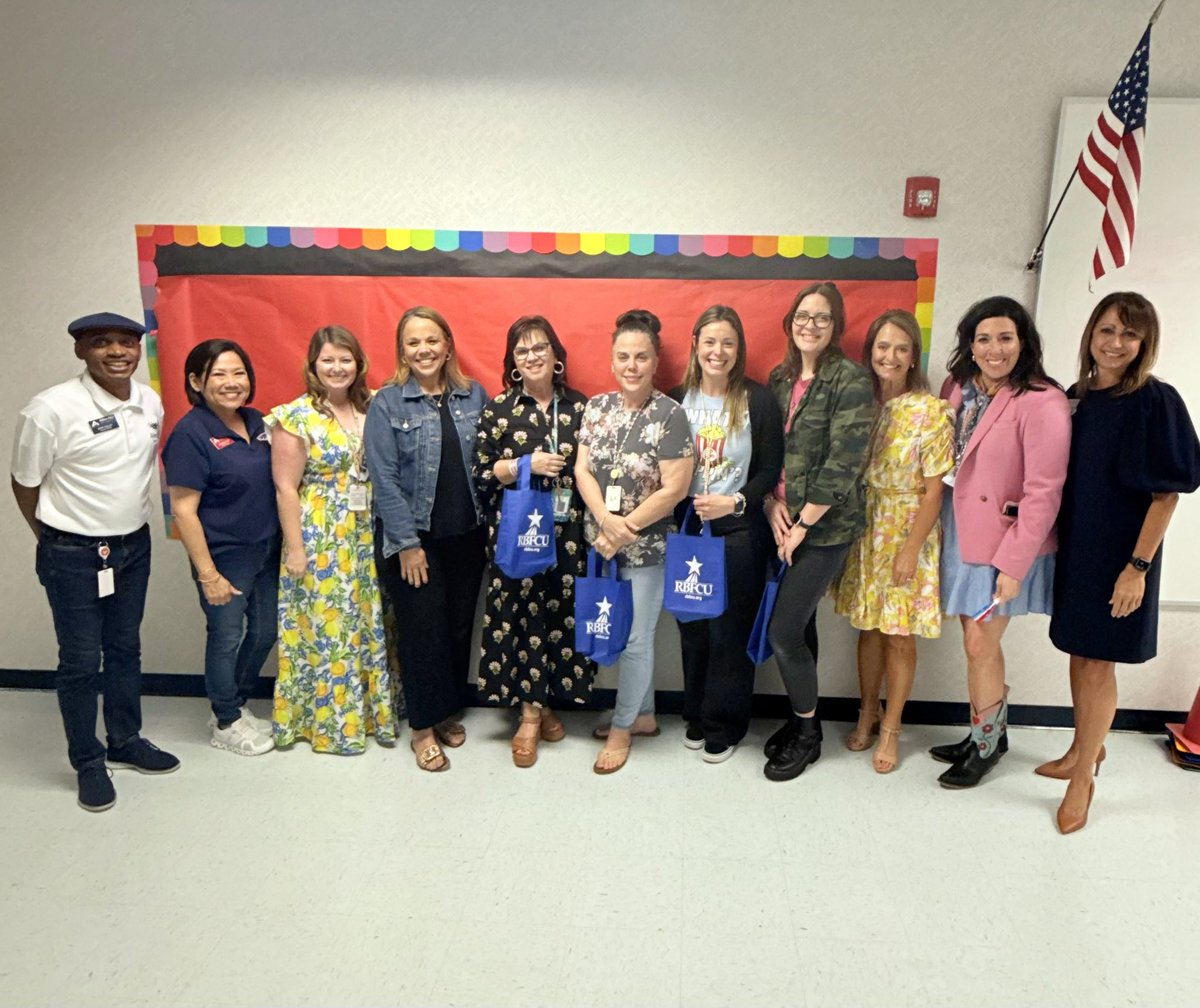 Green Elementary tweet media