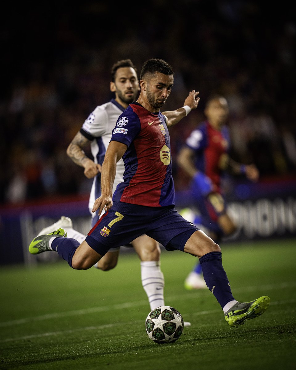 FerranTorres20's tweet image. Hemos luchado, hemos resistido y en Milán seguro que lo podremos conseguir… El sueño continúa, culers! 🦾 #BarçaInter #ChampionsLeague