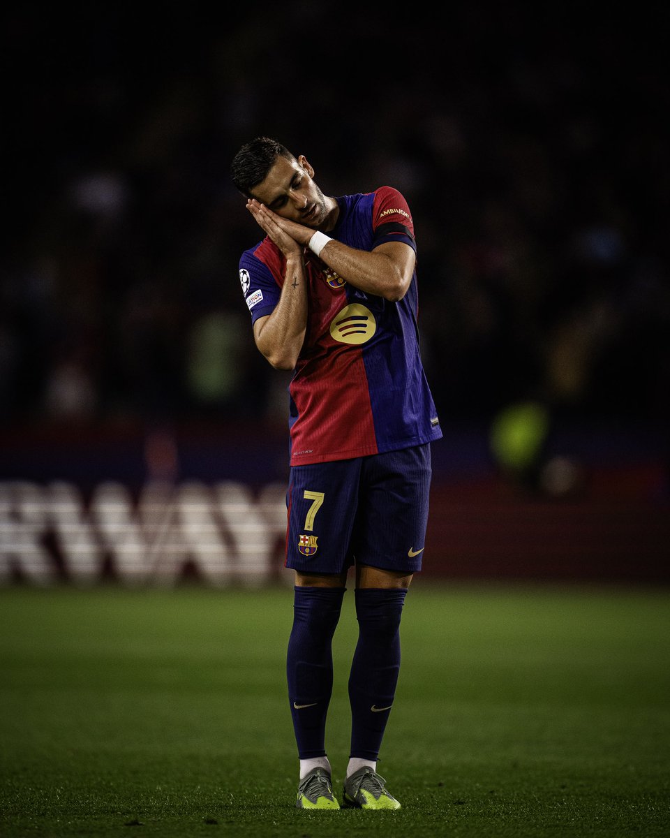 FerranTorres20's tweet image. Hemos luchado, hemos resistido y en Milán seguro que lo podremos conseguir… El sueño continúa, culers! 🦾 #BarçaInter #ChampionsLeague