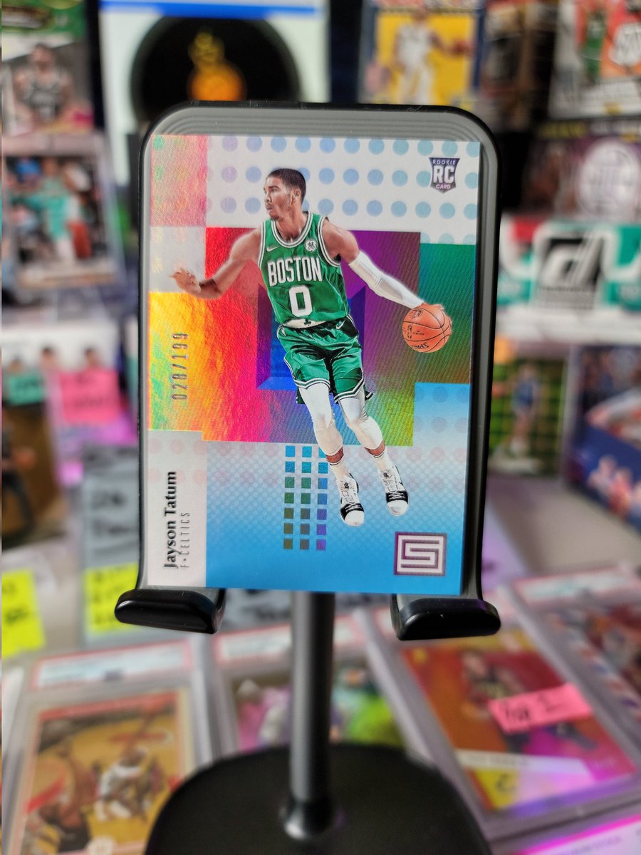 🍀SMACK OF THE DAY🔥
.
Jayson Tatum Rookie /199😱
.
#iDoThis4Fun #TheHobby