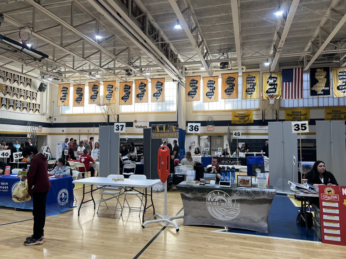 FBHS Guidance (@fbhsguidance) on Twitter photo Thank you to all who pitched in for our annual career fair! Another terrific turnout! <a href="/FBHSColonials/">Freehold High School</a> Thank you to all who pitched in for our annual career fair! Another terrific turnout! <a href="/FBHSColonials/">Freehold High School</a>
