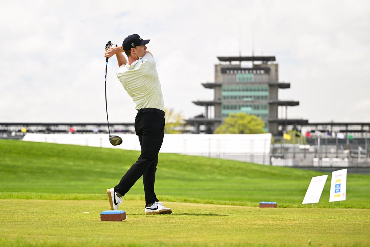 Driving golf balls was fun yesterday⛳️

I think it best if I stick to driving race cars🫣

Great inaugural 429 tournament with @hinchtown to benefit his Stop and Go Foundation. 

#FullSwing #Dingers #Golf #NeedLessons #SeekMore #ForGodsGlory