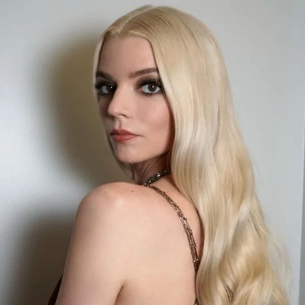 A atriz Anya Taylor-Joy foi eleita a mulher mais bonita do mundo, de acordo com a proporção áurea.