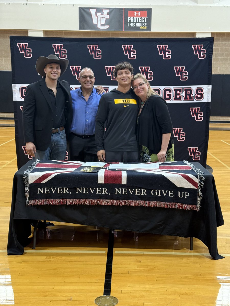 Churchill Chargers Football 🇬🇧 tweet media