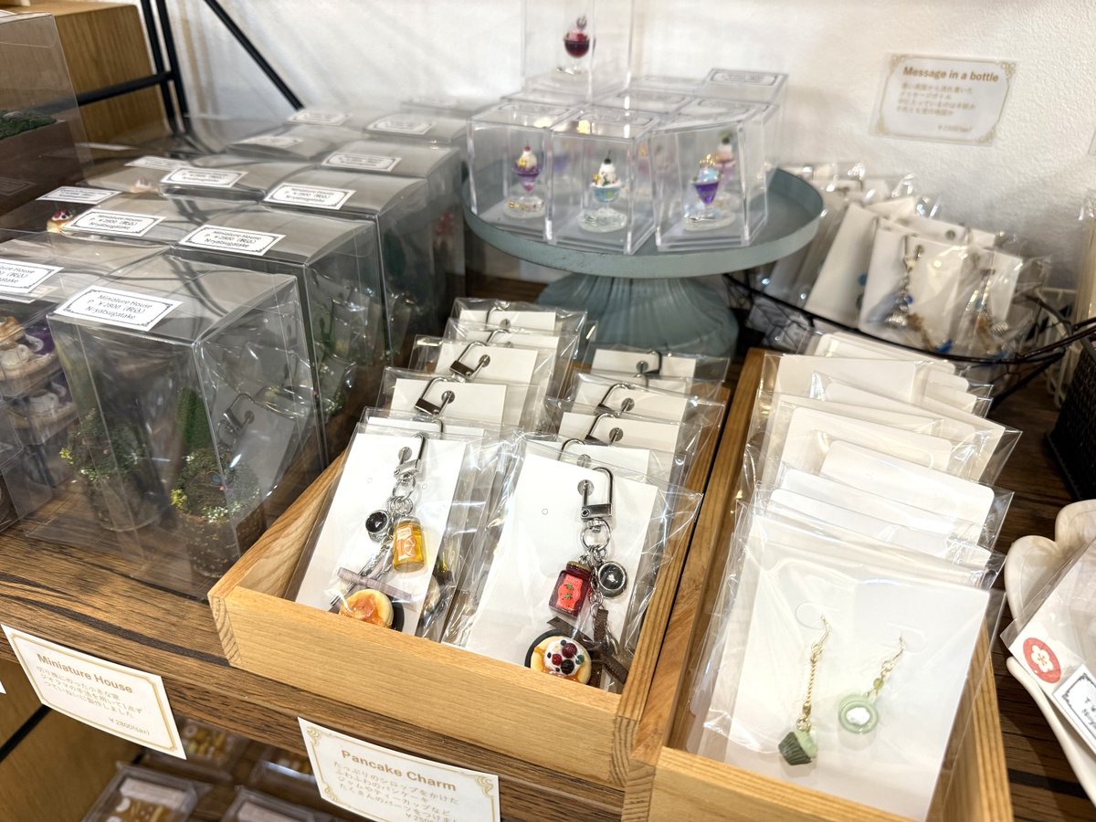 TODAYS GALLERY STUDIO.公式(TOKYO & NAGOYA) tweet media