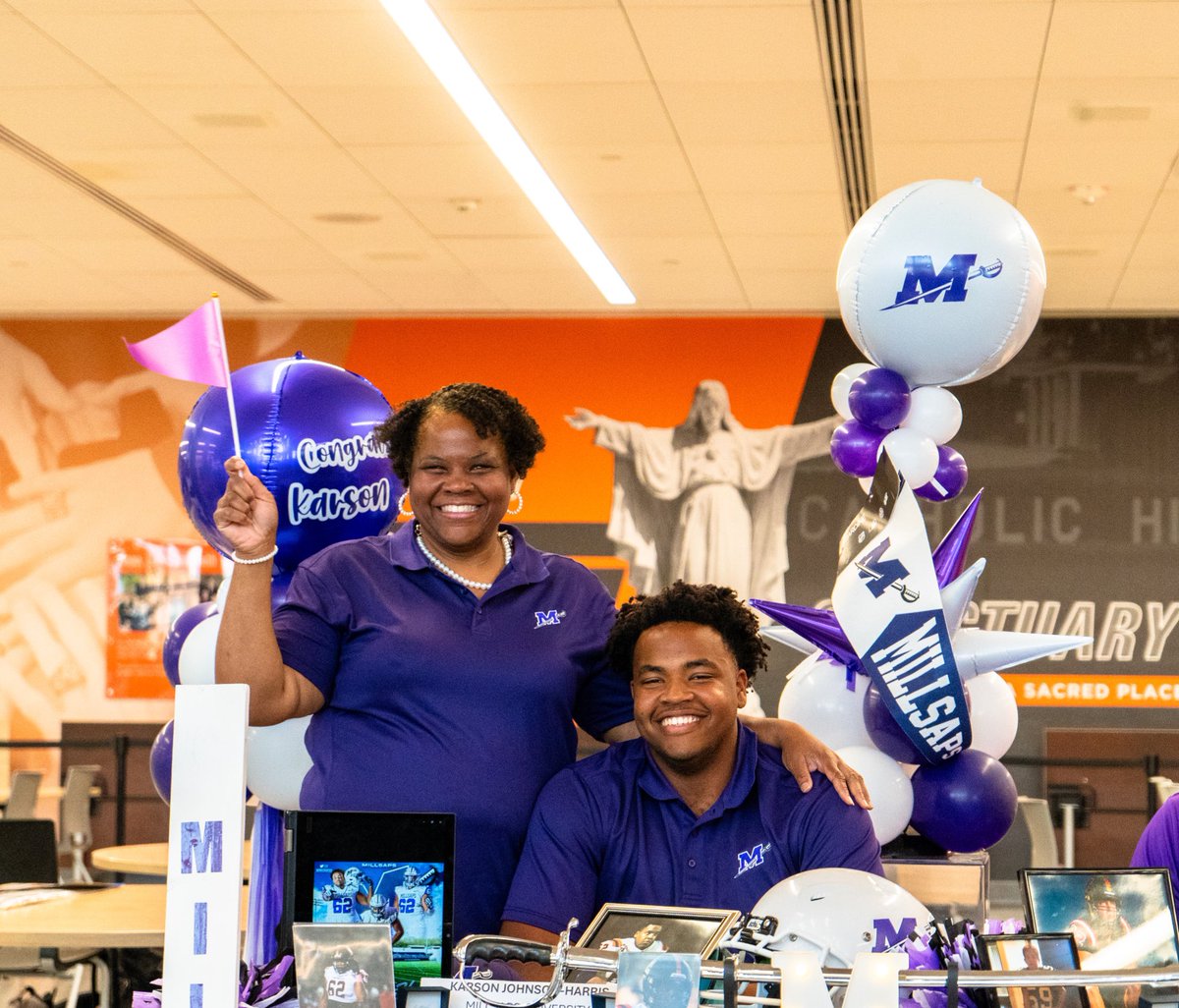 𝐒𝐩𝐫𝐢𝐧𝐠 𝐒𝐢𝐠𝐧𝐢𝐧𝐠 𝐃𝐚𝐲.

Congratulations to Karson Johnson-Harris, who will be continuing his education and football career at Millsaps College! 

#OnTheLine | #GeauxBears