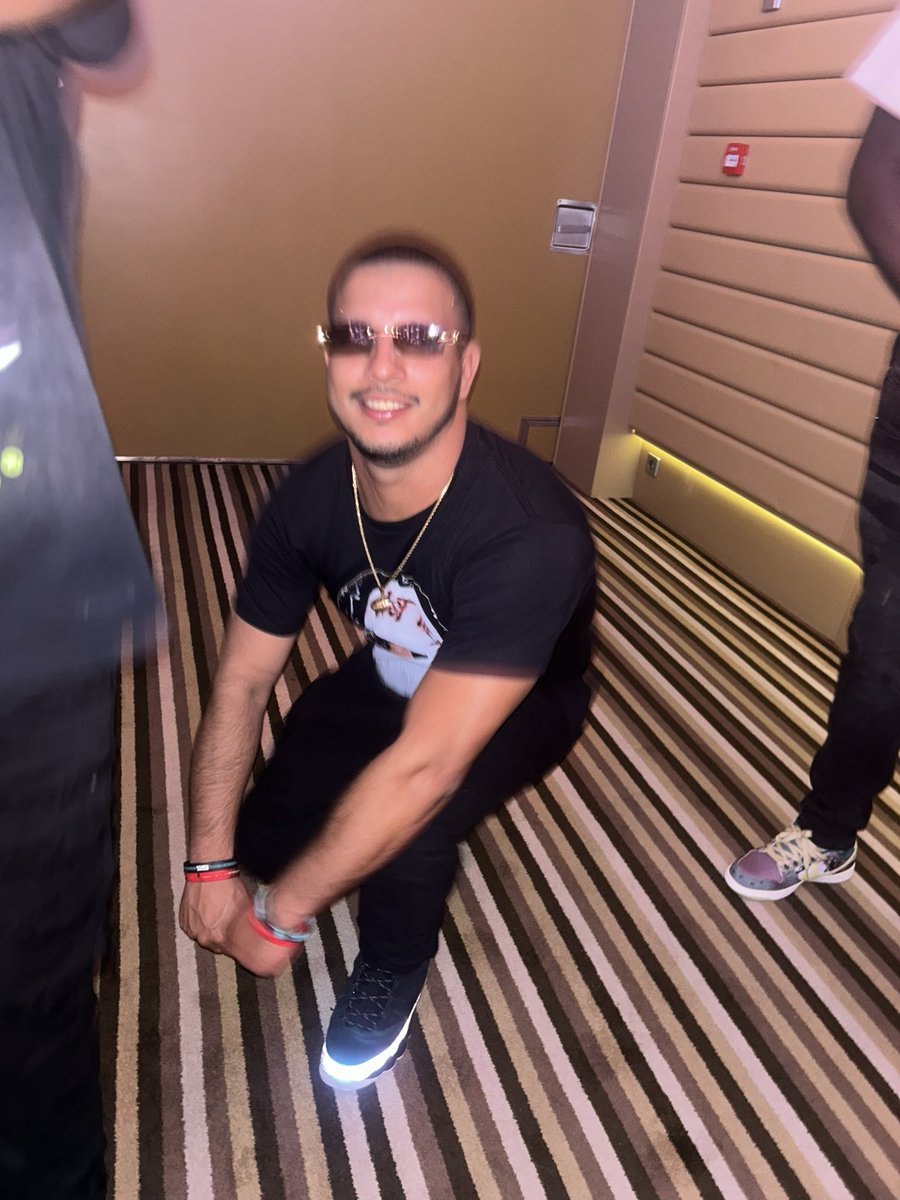 Gvo_Isaac's tweet photo. Stay solid thru the bullshit💫 remain humble for the good shit🌊 https://t.co/6t5WN6mg5c