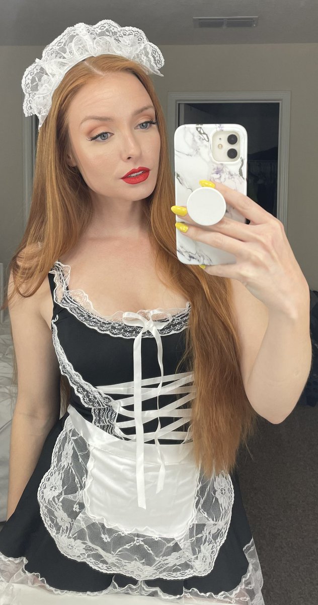JessicaSulecki's tweet photo. We’re MAIDS Tonight - Come join the fun! 👻🖤 @dynodare https://t.co/HP2CEJLkxQ #HorrorGames #IndieGames #IndieDev https://t.co/6DwBemzPEL