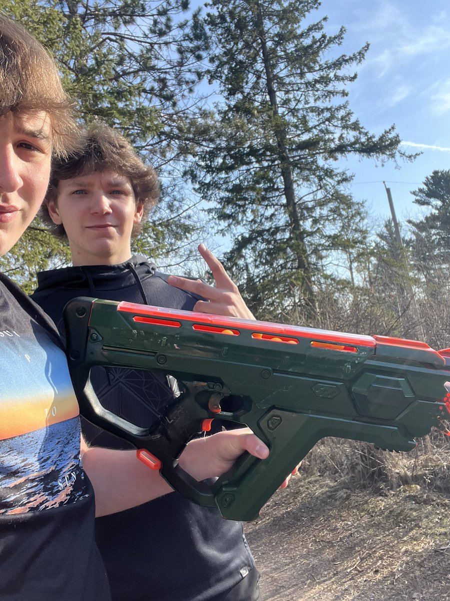 GavinHeaslip's tweet photo. @CecNerf Gavin kills Caiden Willis from cocked and loaded https://t.co/TCmaMVBprf