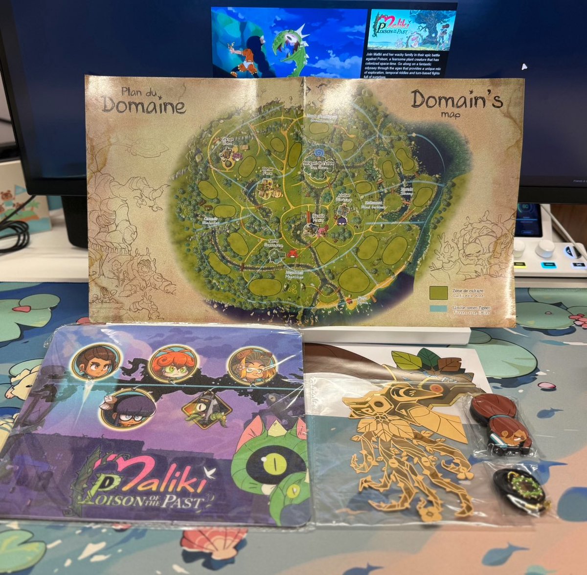 i got some cute gifts from <a href="/Maliki_officiel/">Maliki 🌸</a>! thank you for sending me a press kit for Maliki: Poison of the Past! i had fun with the game too ☺️✨