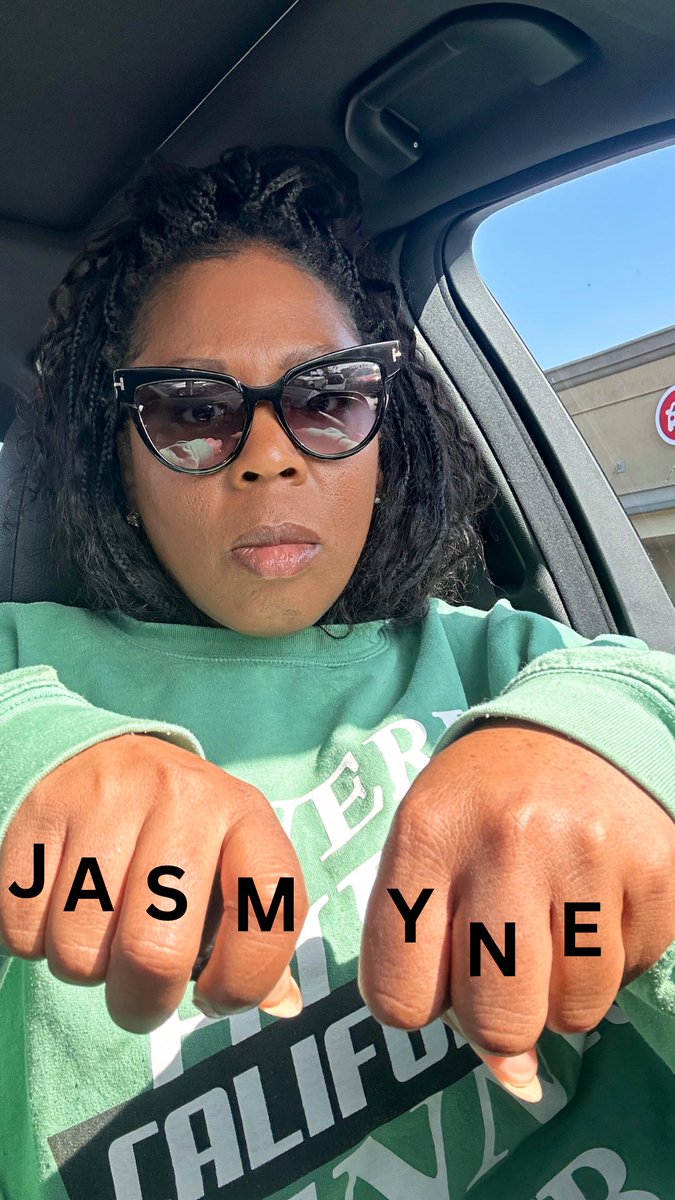 Jasmyne's tweet image. If you zoom in real close, you can see my tattoos were done by the same MS Paint expert who did Trump’s “evidence” against Abrego Garcia. Truly the Helvetica of crime.
#MSWord
