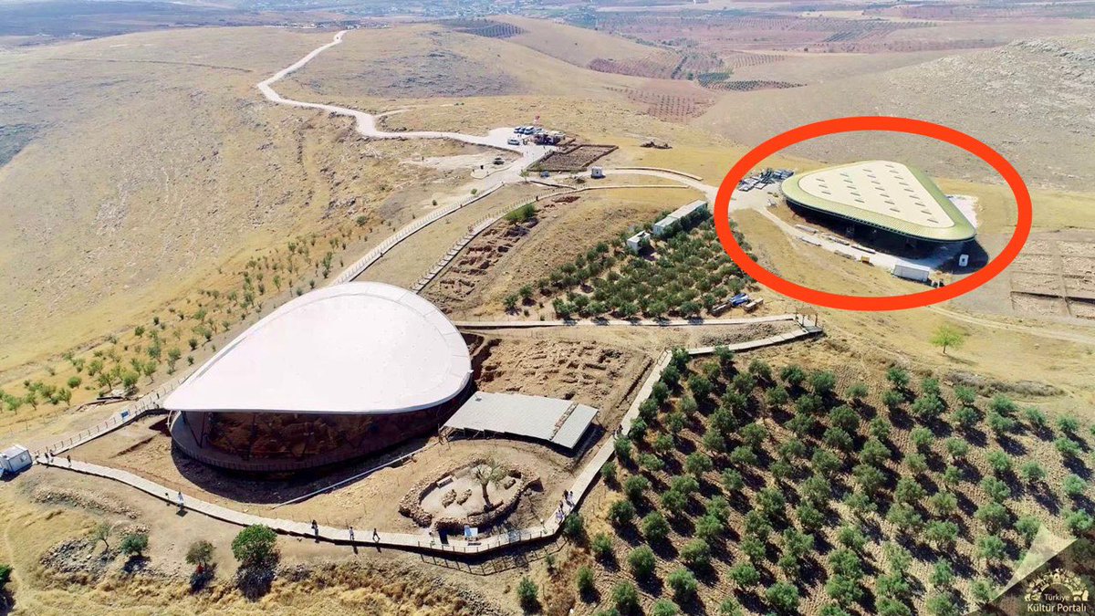 BrightInsight6's tweet image. 🚨A source within Gobekli Tepe has informed me that the Roof structure over the 2nd excavation area is on the verge of collapse!

📍Excavations in this area are suspended due to the structure being (unofficially?) condemned!

Why haven’t authorities shared this with the public?🧐