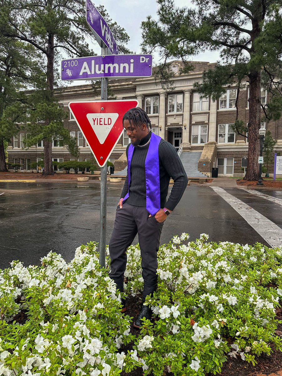 Henry Hill Jr tweet media