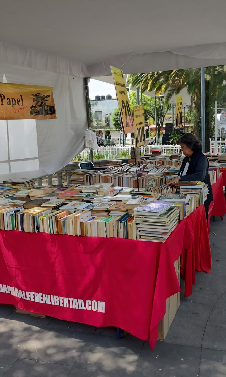 FIL AZCAPOTZALCO 2025
1er día, inicia. 
#ElBarcoDePapel 
30 Abril-4 Mayo